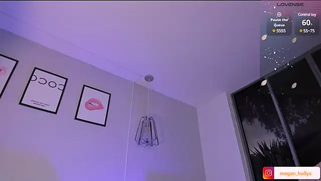 Megan-holly online show from March 18, 2025, 7:22 pm