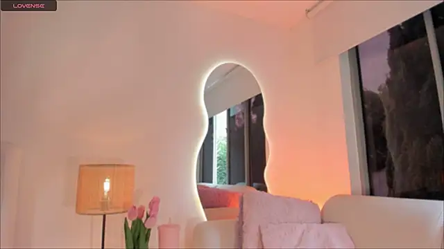 Megan-holly online show from November 5, 2025, 6:11 pm