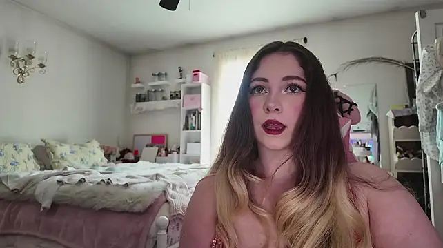 lolypopbubble online show from March 30, 2026, 6:53 pm