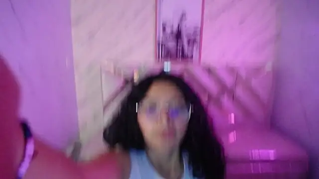 victoria castillo b online show from March 13, 2025, 6:37 am