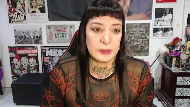 Rollyderolandia666 online show from December 16, 2025, 10:25 pm