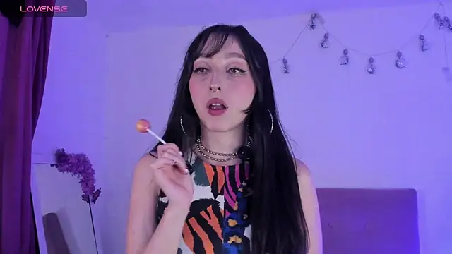 v1cky  online show from February 9, 2026, 11:03 pm