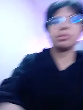 Emmapark  online show from March 12, 2025, 6:53 pm