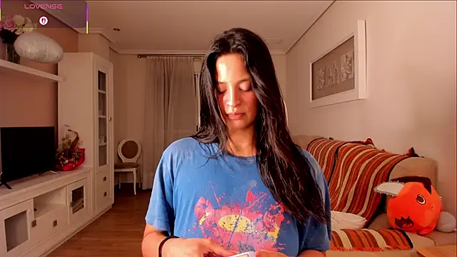 bella apont online show from September 20, 2025, 10:48 pm