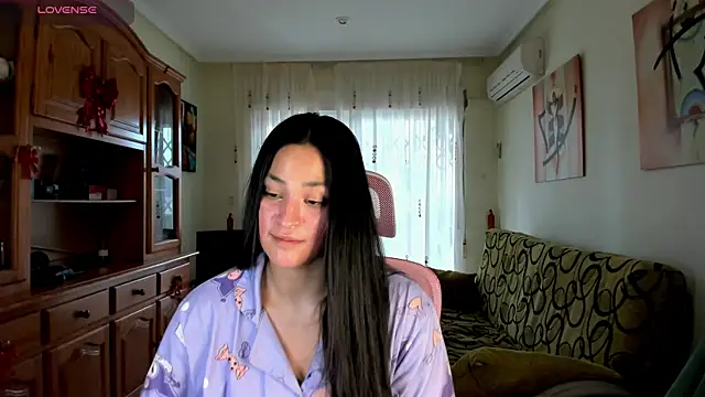 bella apont online show from March 5, 2025, 9:05 am