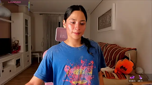 bella apont online show from September 24, 2025, 9:54 pm