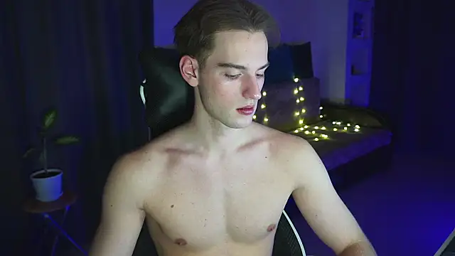 Litmate online show from December 19, 2025, 1:42 am