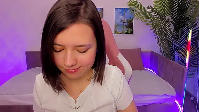 Snapshot of Lina_Brownie chatting on February 22, 2025, 4:51 am Lina Brownie online show from February 22, 2025, 4:51 am