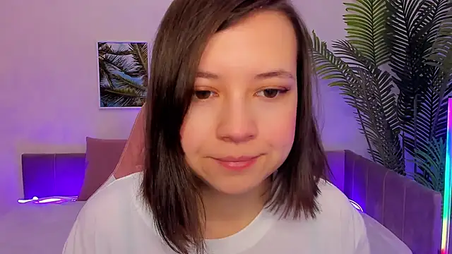 Snapshot of Lina_Brownie chatting on March 17, 2025, 2:08 am Lina Brownie online show from March 17, 2025, 2:08 am