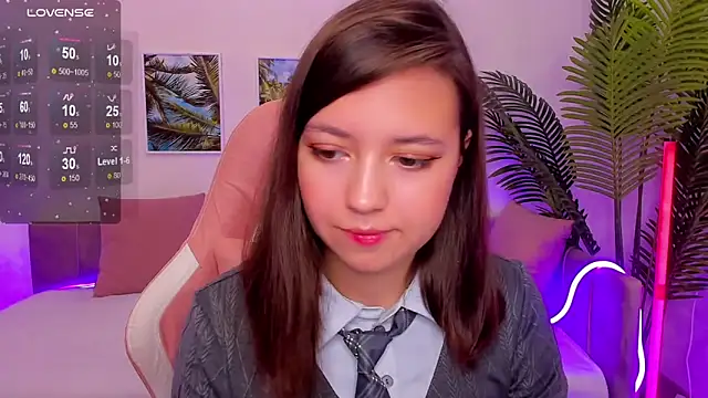 Snapshot of Lina_Brownie chatting on September 18, 2025, 3:42 am Lina Brownie online show from September 18, 2025, 3:42 am