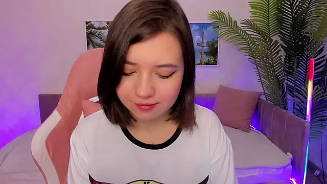 Snapshot of Lina_Brownie chatting on March 7, 2025, 1:53 am Lina Brownie online show from March 7, 2025, 1:53 am