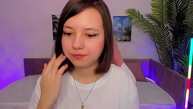 Snapshot of Lina_Brownie chatting on March 3, 2025, 2:00 am Lina Brownie online show from March 3, 2025, 2:00 am