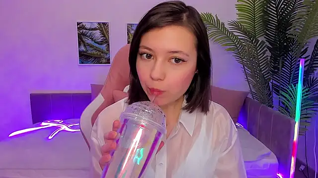 Snapshot of Lina_Brownie chatting on March 8, 2025, 2:01 am Lina Brownie online show from March 8, 2025, 2:01 am