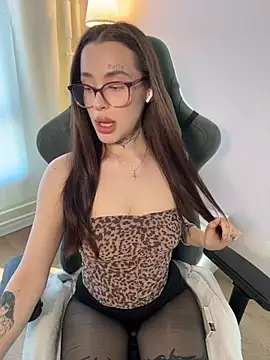 fuckdoll 18 online show from March 15, 2026, 2:02 pm