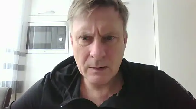 johnnym1 online show from January 3, 2025, 10:41 am