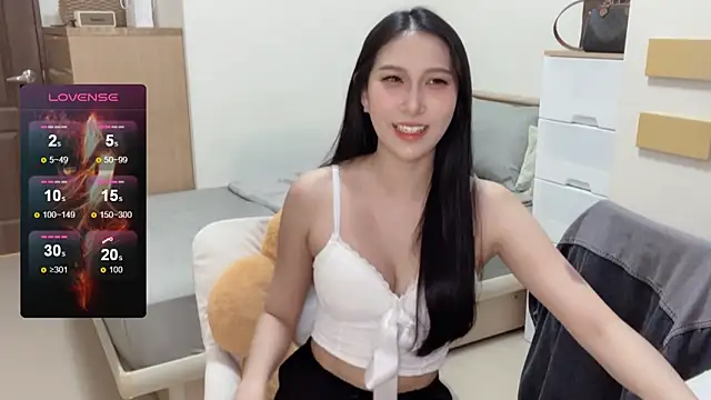 yu5888 online show from February 17, 2025, 1:11 pm