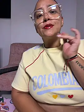 keirabbw online show from July 3, 2026, 11:55 pm