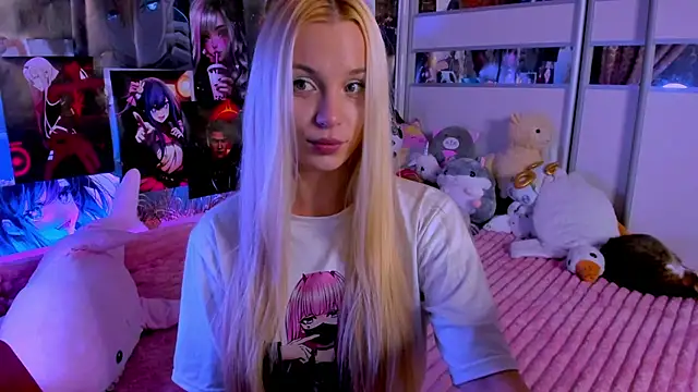 Cute  Pony online show from November 12, 2025, 11:41 pm