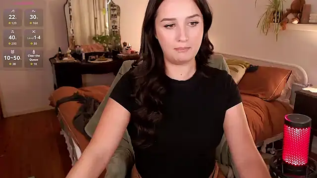 Snapshot of Lenas_Room chatting on July 11, 2026, 4:57 am Lenas Room online show from July 11, 2026, 4:57 am