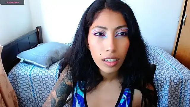 sofia rosse4 online show from November 9, 2025, 1:04 pm