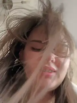 NikaMur online show from October 18, 2025, 2:35 am