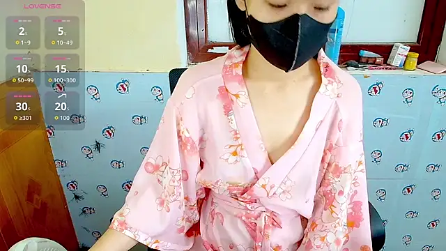   Saphia   online show from December 1, 2025, 1:06 am