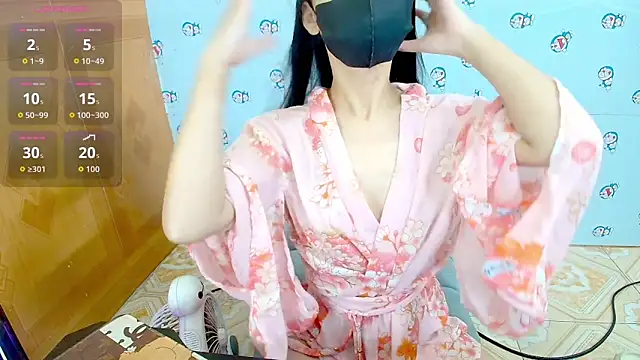   Saphia   online show from September 24, 2025, 12:18 am