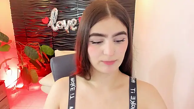 sofia 44 online show from October 6, 2025, 1:45 pm