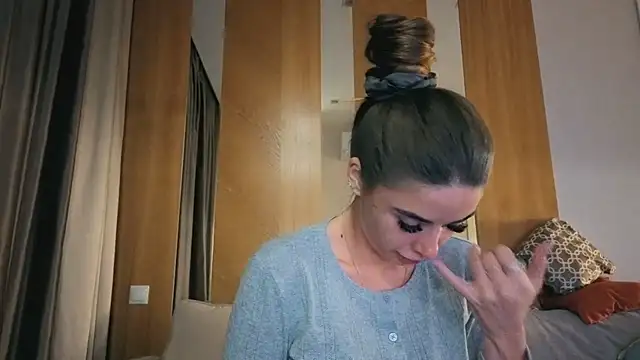 Snapshot of your_bunnygirl chatting on October 4, 2025, 5:25 pm your bunnygirl online show from October 4, 2025, 5:25 pm