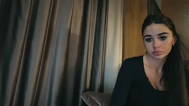 Snapshot of your_bunnygirl chatting on October 12, 2025, 8:37 am your bunnygirl online show from October 12, 2025, 8:37 am