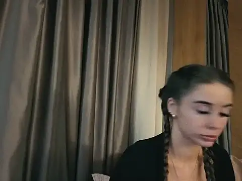 Snapshot of your_bunnygirl chatting on October 24, 2025, 6:18 pm your bunnygirl online show from October 24, 2025, 6:18 pm