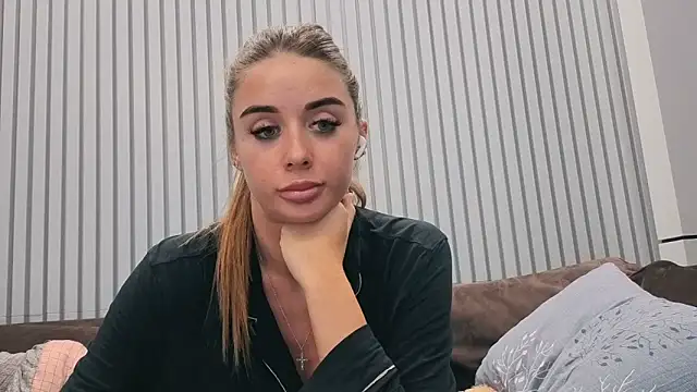 Snapshot of your_bunnygirl chatting on September 24, 2025, 5:52 pm your bunnygirl online show from September 24, 2025, 5:52 pm