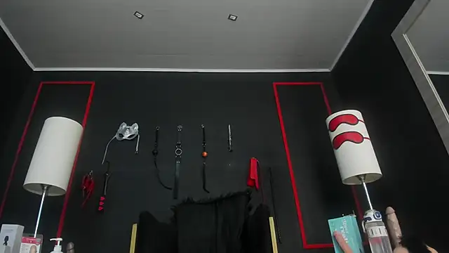 CharlotteScotte online show from September 25, 2025, 12:33 pm