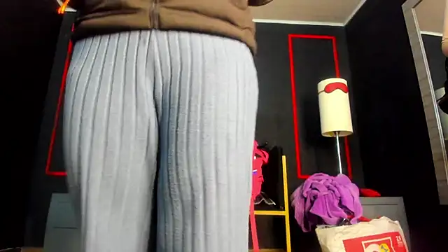 CharlotteScotte online show from October 23, 2025, 11:20 am