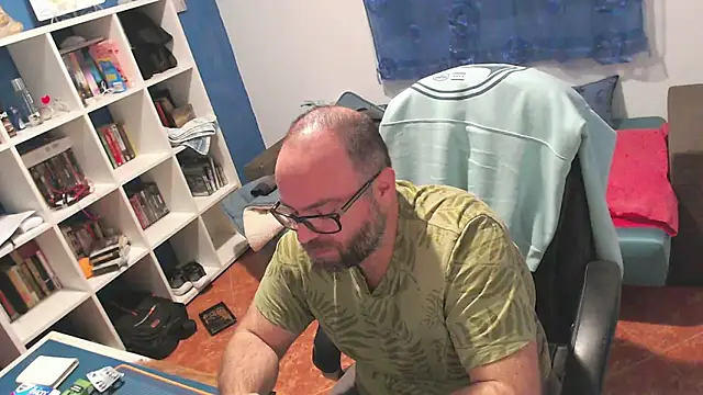 ravingr4d4 online show from March 22, 2026, 12:03 am