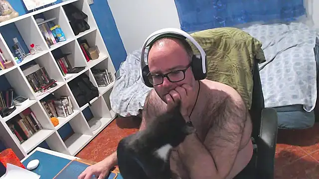 ravingr4d4 online show from April 3, 2026, 11:11 pm