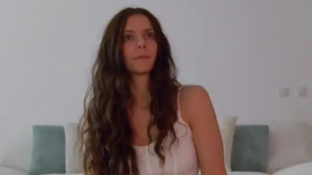 LilyRoselyn online show from October 15, 2025, 10:56 am