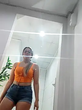 Snapshot of Daniela77771 chatting on February 20, 2025, 2:57 pm Daniela77771 online show from February 20, 2025, 2:57 pm