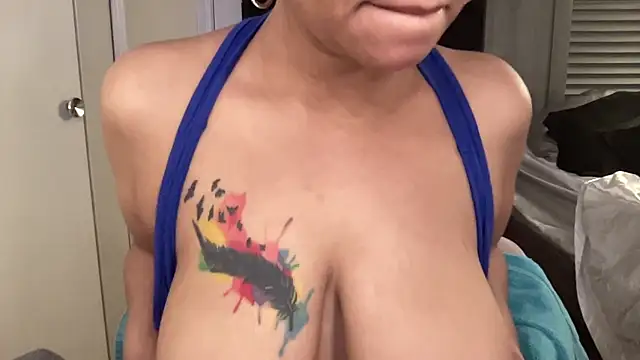 cocaNutt online show from October 23, 2025, 12:26 pm