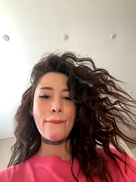 Yunasi online show from September 17, 2025, 1:13 pm