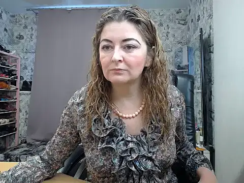 Helen1974 online show from March 3, 2025, 1:23 pm