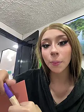 bellablack27 online show from March 20, 2025, 2:10 pm