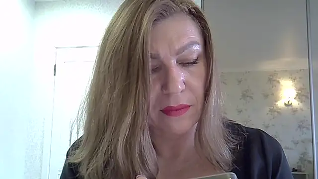 Snapshot of Alexandra-Rosee chatting on November 20, 2025, 6:25 am Alexandra-Rosee online show from November 20, 2025, 6:25 am