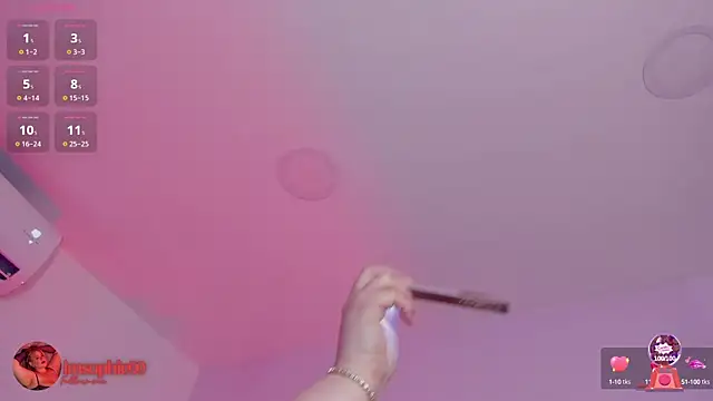 sophiarossee  online show from September 28, 2025, 12:45 pm