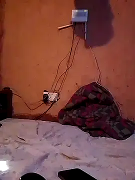 cute naimah online show from November 26, 2025, 9:42 am