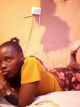 cute naimah online show from October 12, 2025, 3:35 pm