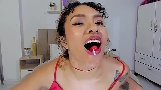 Snapshot of Zoe_Gruber chatting on July 5, 2026, 4:19 am Zoe Gruber online show from July 5, 2026, 4:19 am