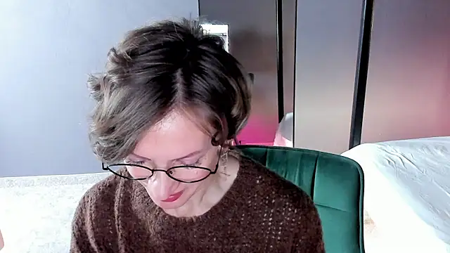 Snapshot of Dorothy_Meyer chatting on February 17, 2026, 3:15 am Dorothy Meyer online show from February 17, 2026, 3:15 am