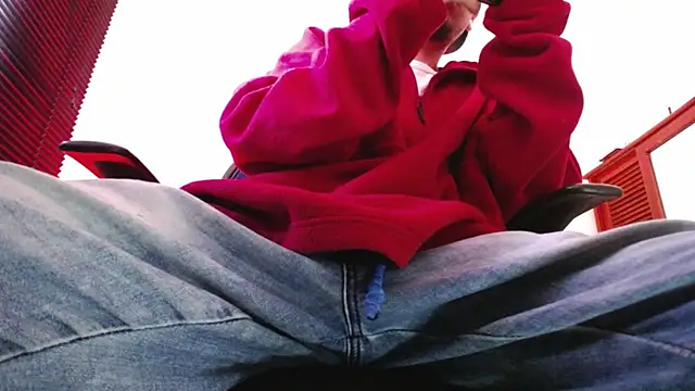 zacwatson  online show from March 24, 2026, 8:09 pm