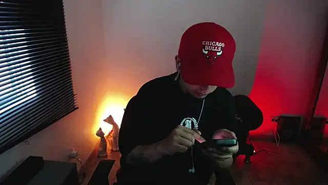 zacwatson  online show from February 12, 2026, 10:20 pm